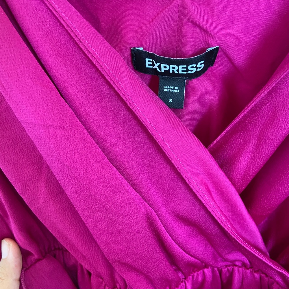 EXPRESS SATIN TIE WAIST RUFFLE DRESS - Picture 4 of 7